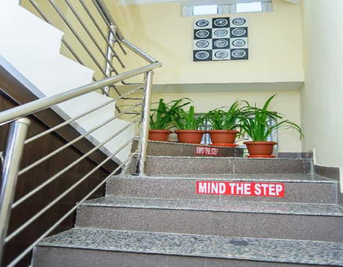 215 West Apartment Abuja Exterior photo